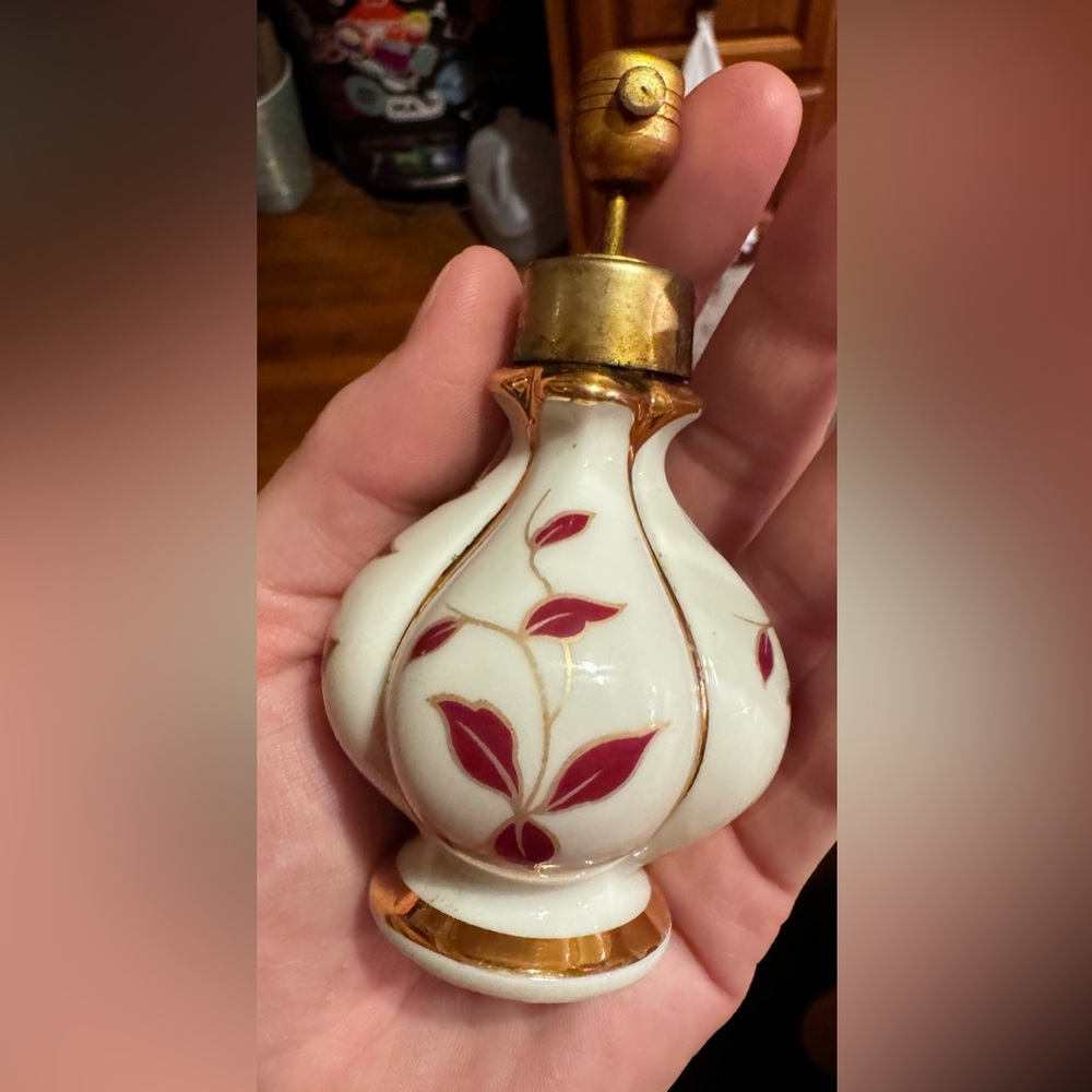 Bavarian Antique Porcelain Atomizer✨